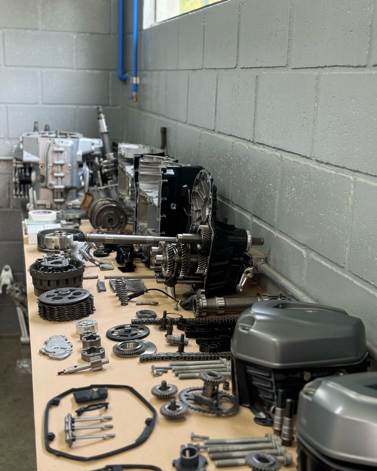 Trabalho na oficina Moto Técnica — post Instagram 2